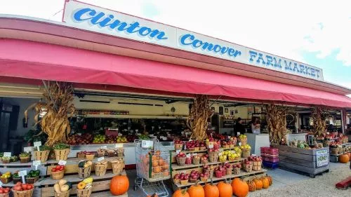 A great little south jersey farm stand. The fruit here is absolutely phenomenal make sure to get the fresh strawberries,