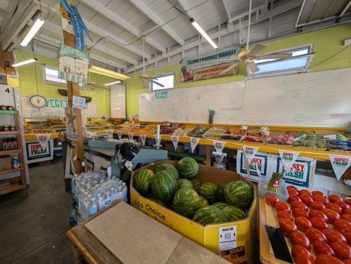  alt='Great place for fresh produce, tomatoes are fantastic. Customer friendly they’re all very nice'