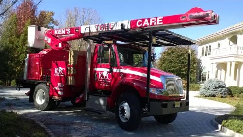  alt='Jack provided excellent service for our inground treatment for our trees and bushes'